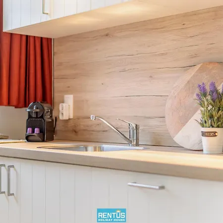 Dunewave - Spacious House For 8 Persons In Westende *